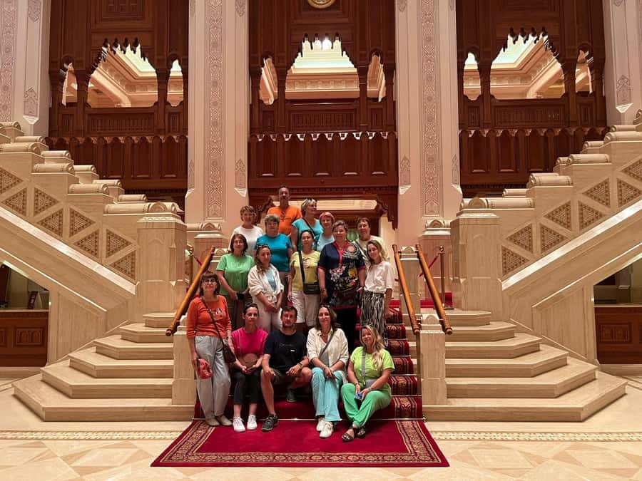 Muscat: City Highlights Tour with Optional Transfers - Al Alam Palace and Muscat’s old royal quarter