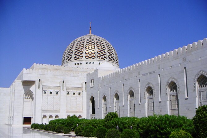 Muscat City Sightseeing Tour - A Fascinating Capital - Shopping through Muttrah Souq