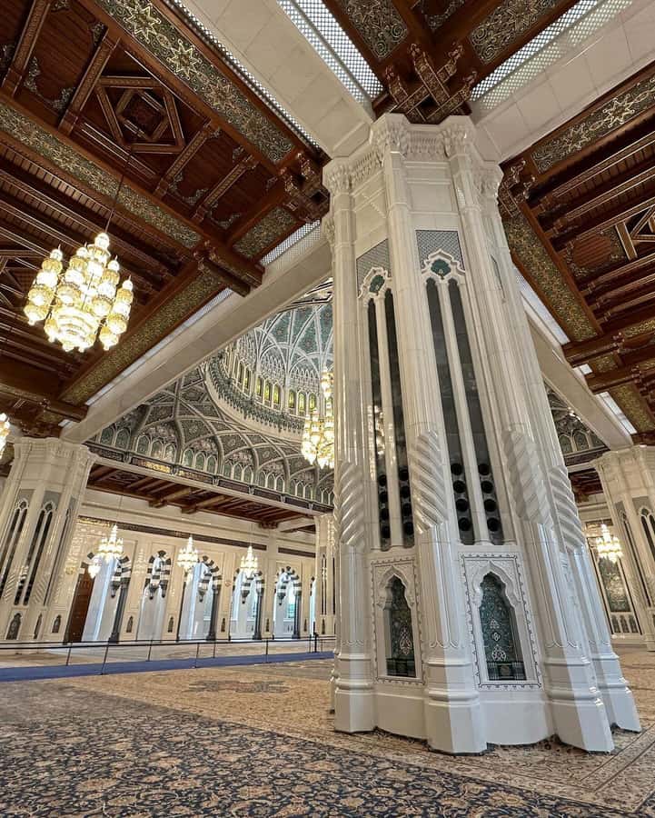 Muscat City Tour and life with Omani Guy ( luxury car). - Al-Qurm Beach gives the itinerary breathing room