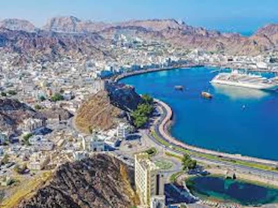 muscat city tour with pick up SMALL GROUP 7 PEOPLE MAX - Why this four-hour Muscat tour works well
