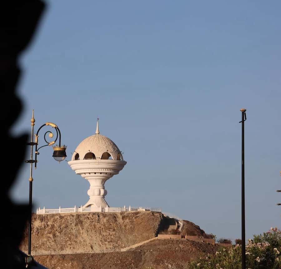 muscat city tour with pick up SMALL GROUP 7 PEOPLE MAX - Bait Al Zubair Museum and everyday Omani culture