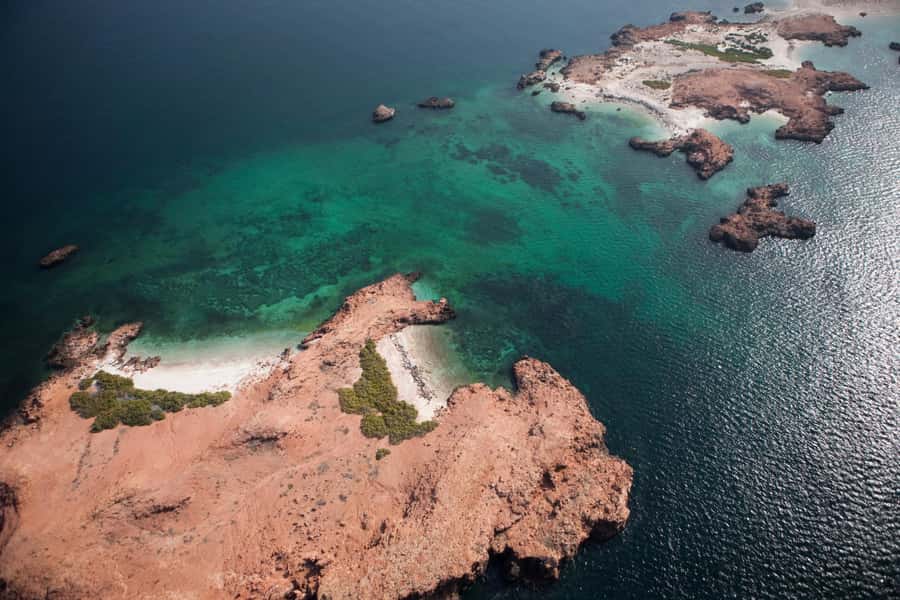 Muscat: Daymaniyat Islands Private Boat Tour with Snorkeling - Fahal Island adds a hands-on stop