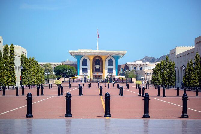 Muscat Half Day City Tour with Audio Guiding - Al Alam Palace and the Portuguese forts