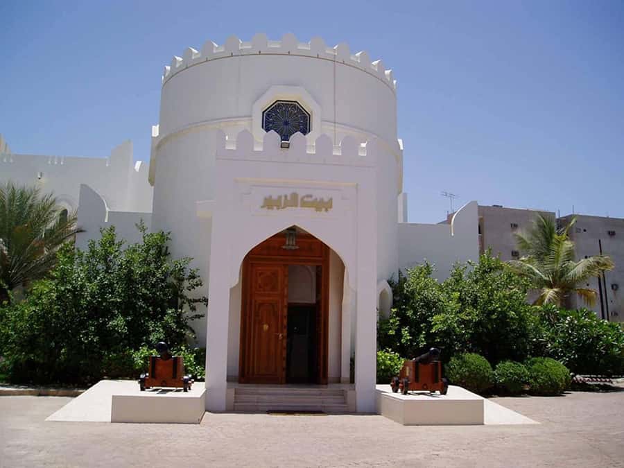 Muscat: Half-Day Sightseeing Essentials Tour and Audio Guide - Bait Al Zubair Museum and Omani culture