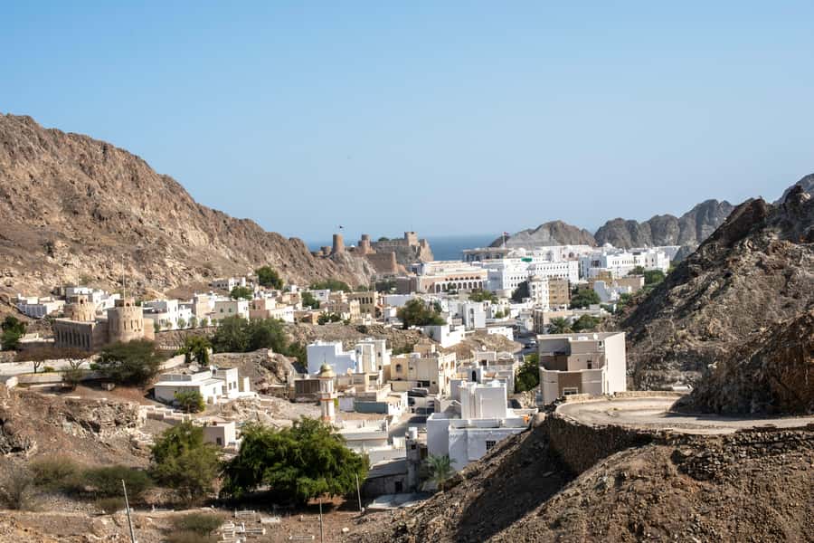 Muscat: Night Tour 4 Hours - Al Alam Palace and the royal quarter