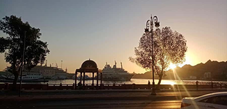 Muscat: Night Tour [ Sightseeing ] - How the audio guide changes the experience