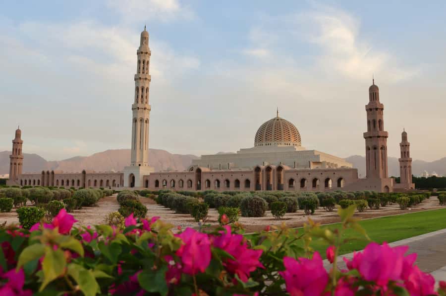 Muscat: Night Tour [ Sightseeing ] - Muttrah Souq and the old harbor quarter