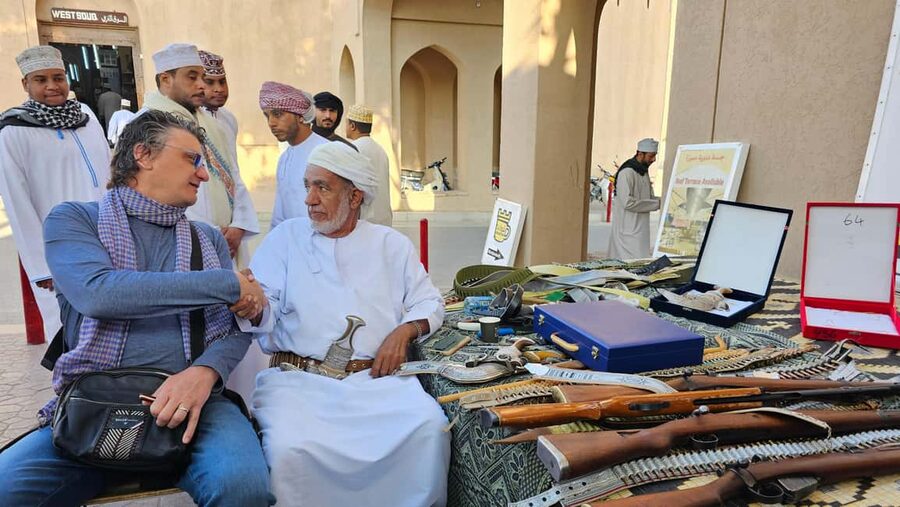 Muscat: Nizwa and Al Jabal Al Akhdar Private Tour with Lunch - The Birkat Al Mouz photo stop