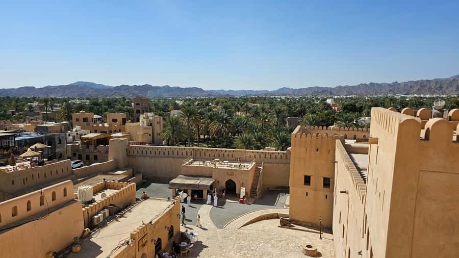 Muscat: Nizwa, Birkat Al Mouz & Oman Across Ages Museum - Nizwa Fort and the story behind the walls