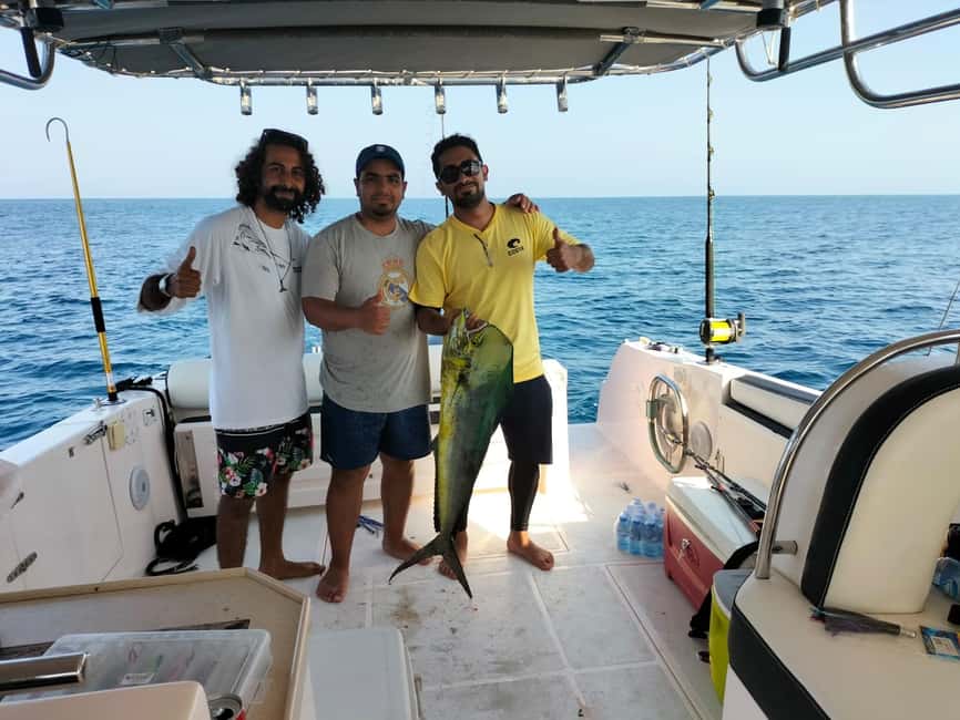 Muscat Oman: Snorkeling adventure to Daymaniyat Island - Service from Captain Reno, Jamal, and Sarah