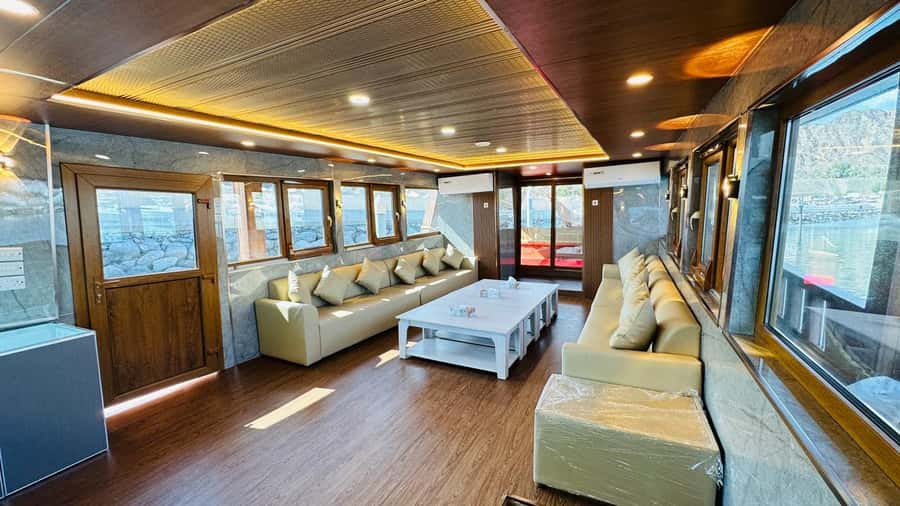 Muscat: Omani Dhow Coastal and Sunset Cruise - Should you book the Sidab Sea Tours dhow cruise?