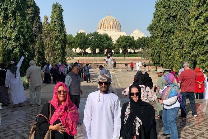 Muscat : Private morning tour in Muscat - Al Alam Palace and Muscat’s royal quarter