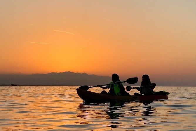 Muscat Sunset Kayak - Meeting at Nimr Street and getting ready