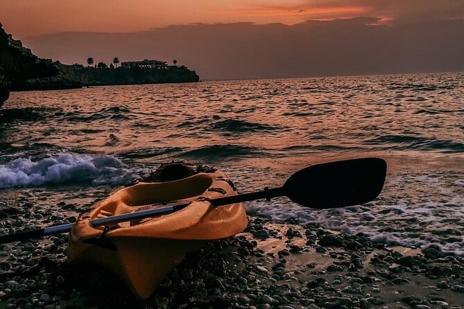 Muscat Sunset Kayak - The beach stop adds variety
