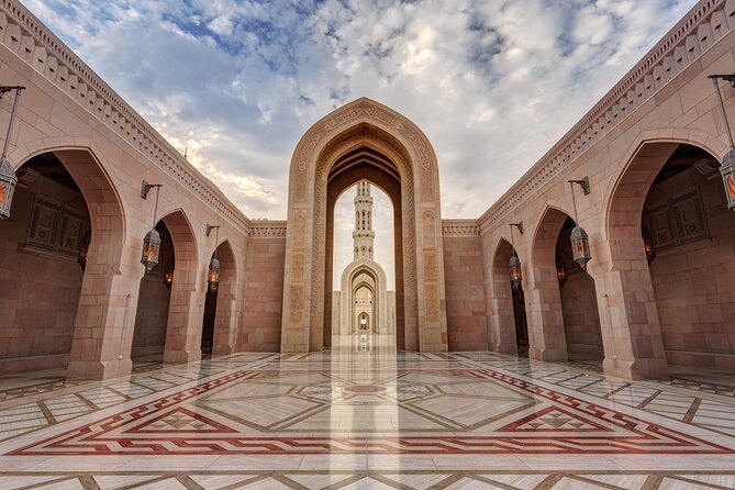 Muscat trasfer: airport trasfer to/from hotel in muscat - Comfort, access, and group size