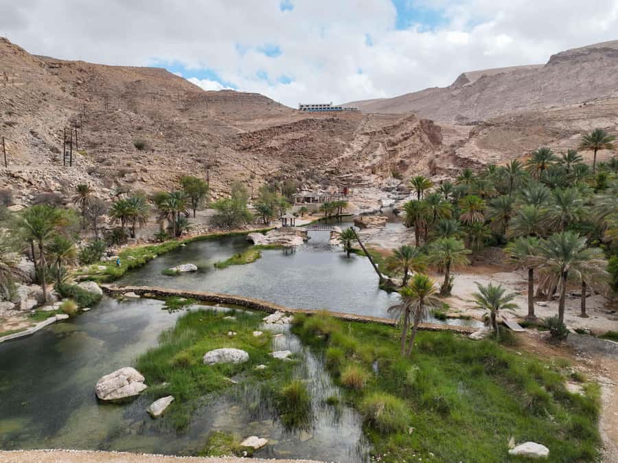 Muscat: Wadi Bani Khalid & Sunset at Wahiba Sands - The two-hour road to Wadi Bani Khalid
