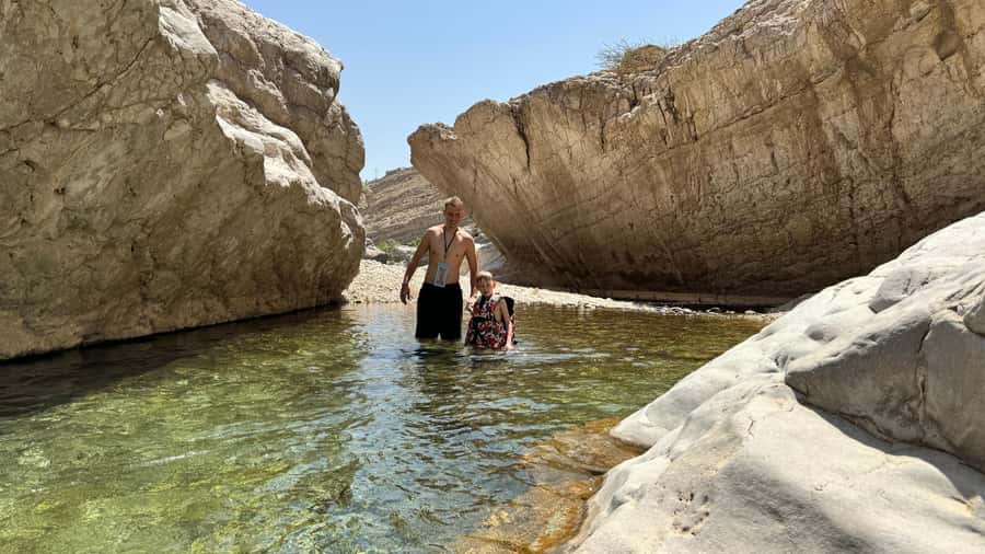 Muscat: Wahiba Desert and Wadi Bani Khalid Guided Group Tour - Two very different sides of Oman in one day