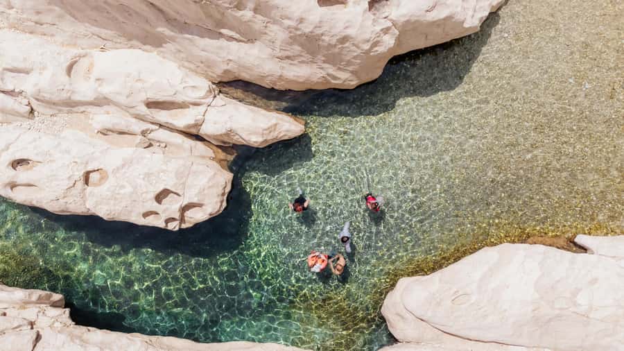 Muscat: Wahiba Desert and Wadi Bani Khalid Guided Group Tour - Wahiba Sands and the 4x4 ride