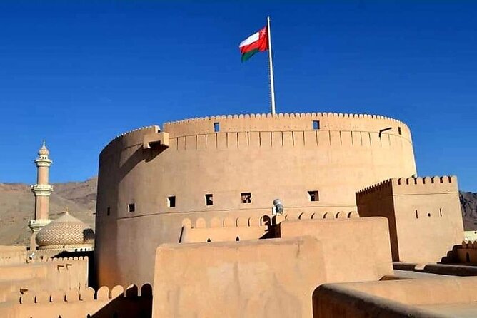Nizwa- Al Hamra Old Village- Misfah Al Abryeen Full Day Tour - Who will enjoy this Oman day tour?