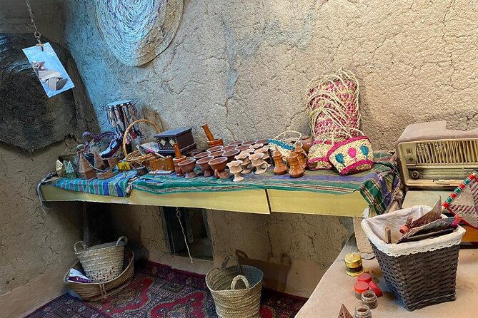 Nizwa and Oman's Historical Gems Tour - Jebel Shams and the Grand Canyon of Oman