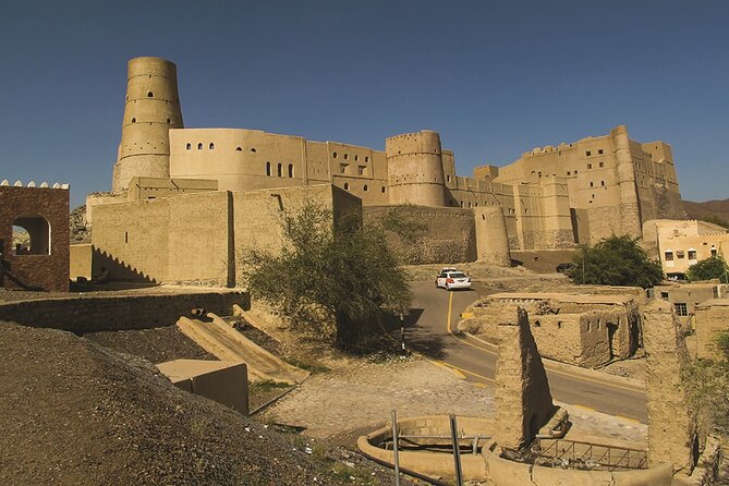 Nizwa Full Day Tour from Muscat with JABREEN fort - The drive and audio commentary