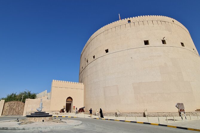 Nizwa Heritage & Jebel Shams Canyon – Private Tour from Muscat - What the $194 price gives you