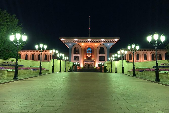 Oman Explorer: City, Wadis, and Desert 5-Day Adventure - Who will get the most from this Oman tour?