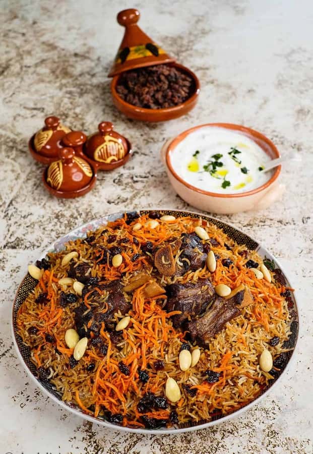 Oman:Group Muscat City Tour With Pick Up & Free Lunch/Dinner - Mutrah Souq and the old market atmosphere
