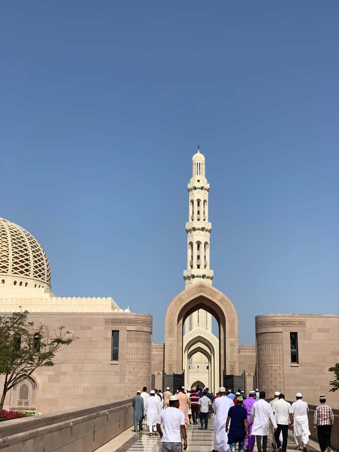 Oman: Private City Tour of Muscat with pick up/drop off - Sultan Qaboos Grand Mosque: start with the big statement