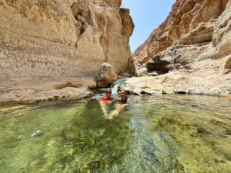 Oman’s Hidden Gems: Wadi Shab & Bimmah Sinkhole - Bimmah Sinkhole: a short, easy finish