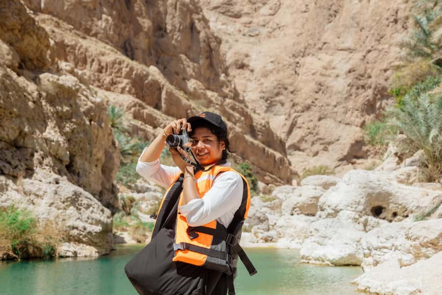 Oman’s Hidden Gems: Wadi Shab & Bimmah Sinkhole - From Muscat pickup to the Wadi Shab boat