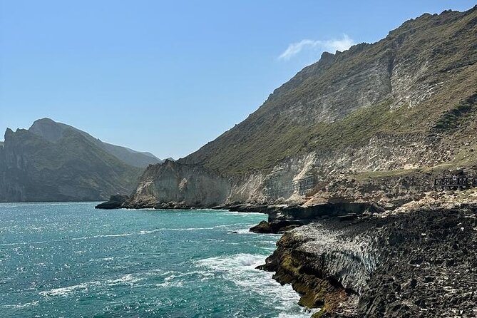 Private Caribian Orient (Swiming in Fazayeh Beach ) - The 800-meter zig-zag road into the Qamar Mountains
