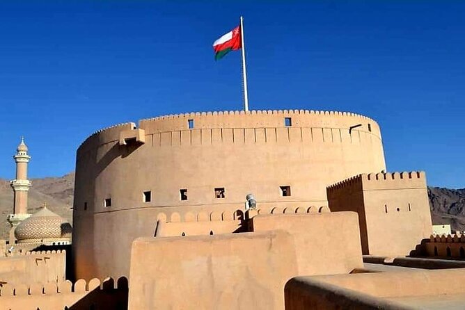 Private Day-Tour in Nizwa and Jebel Akhdar - Birkat Al Mauz, ruins, farms, and water