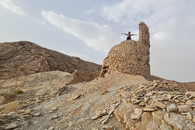 Private Day-Tour in Nizwa and Jebel Akhdar - Timing, comfort, and physical demands