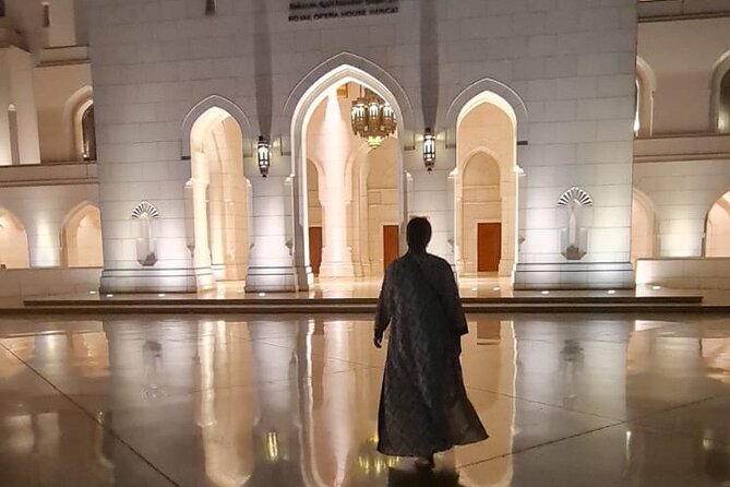 Private Evening Muscat City Tours - Guides and the value of a private vehicle
