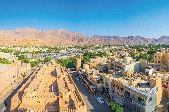 Private Explore Oman Grand Canyon, Jebel Shams and Nizwa - Nizwa Fort gives the day its historical anchor