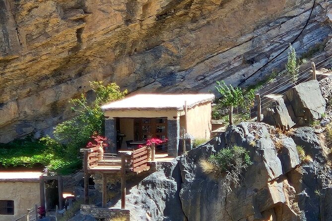 Private Full-Day Jebel Akhdar-Al Suwjara Village Tour - Key points to know before you book