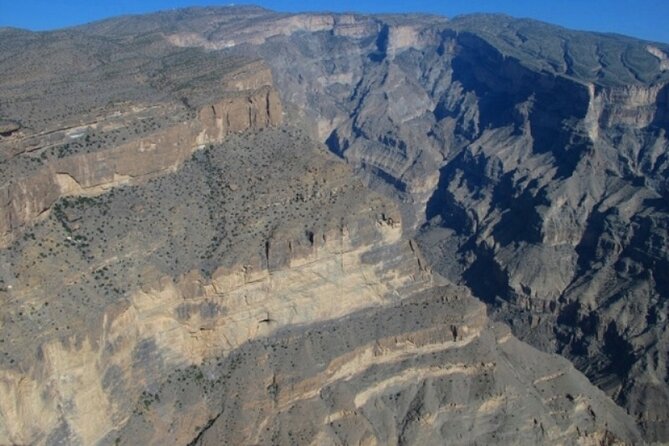 Private Full Day Trekking In the Grand Canyon (Balcony Walk) - Guide support and the picnic lunch