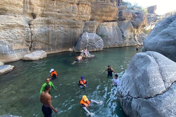 Private Full Day Wadi Dham Tour - The drive and the private 4WD setup