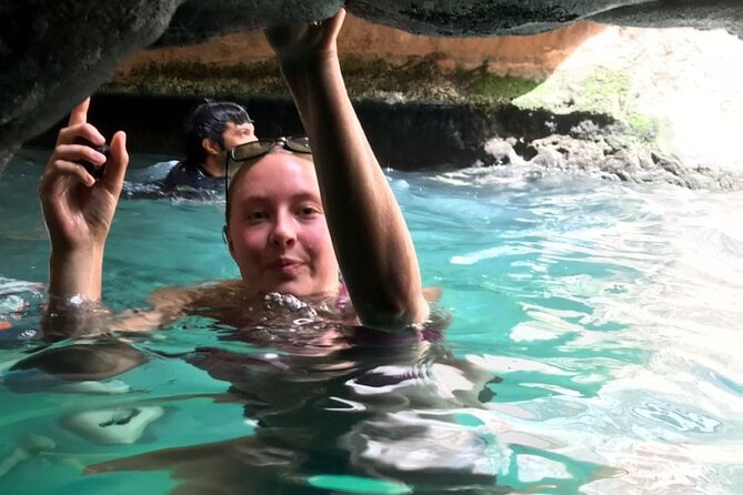 Private Full-Day Wadi Shab and Bimmah Sinkhole Tour - Bimmah Sinkhole brings a quick change of scenery