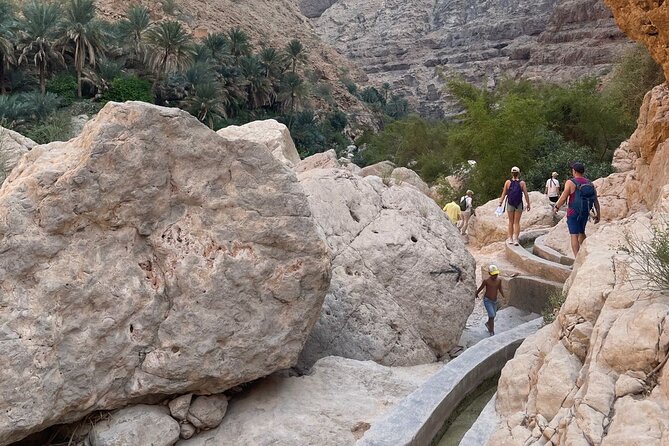Private Full- Day Wadi Shab-Bimmah Sinkhole-Fins Beach Tour - Swimming through the keyhole