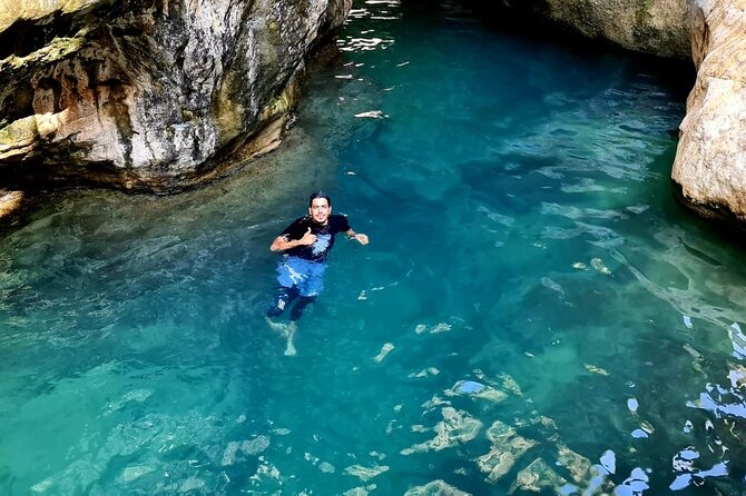 Private Full-Day Wadi Tiwi and Bimmah Sinkhole Tour from Muscat - Practical details that make the day easier