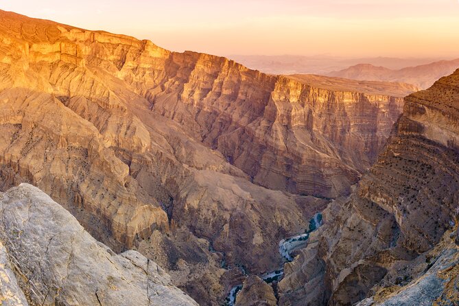 Private Muscat tour to the Grand Canyon Nizwa - Nizwa Fort and the traditional souq