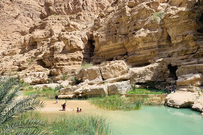 Private Oman Desert Overnight in Wahiba Sand and Wadi Exploration - The Arabian Oryx Camp: a comfortable night in the sand