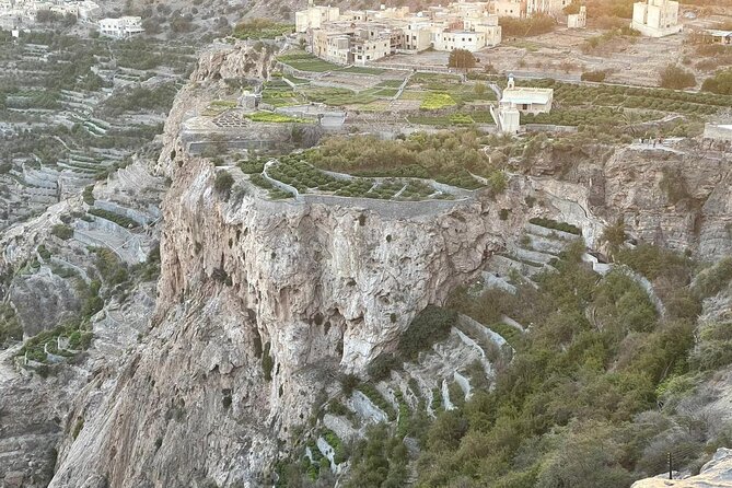 Private Oman Full Day Guided Sightseeing Tour - Nizwa Fort and the architecture of power