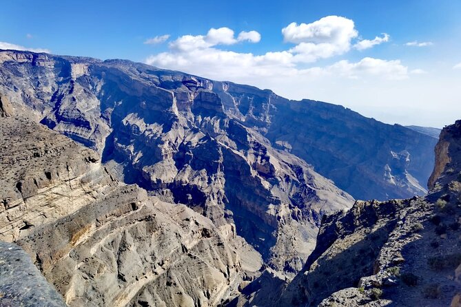 Private Overnight Jebel Shams Camping Tour - Nizwa Souq and the city’s great fort