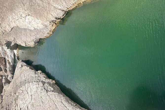 Private Safari tour and Wadi in 4x4 with a local guide - What the day may feel like in practice
