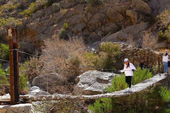 Private Tour to Jebel Akhdar Al Suwjara Village - Al Suwjara and the walk to the old houses