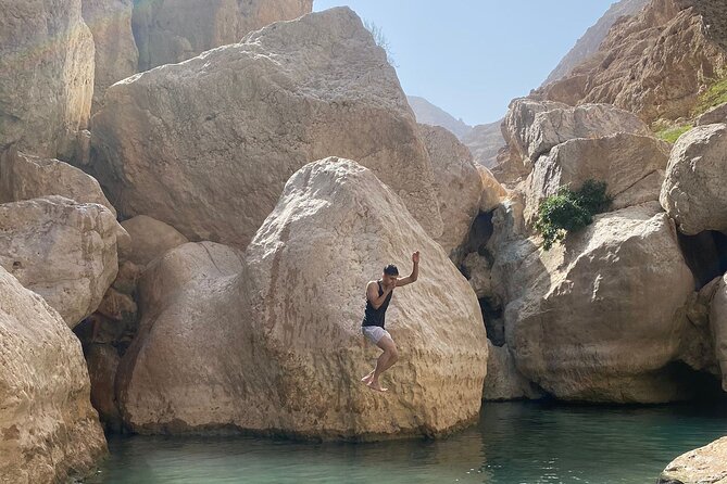 Private Tour Wadi Shab & Sinkhole Tour – Swim, Hike & Explore - What to pack for the water and rocks