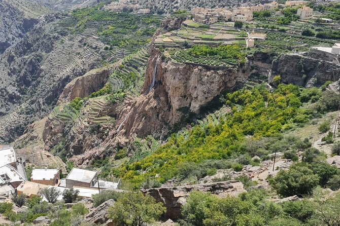 Private Transfer from Muscat to Jebel Akhdar by 4WD Car - Why a private transfer makes sense for Jebel Akhdar